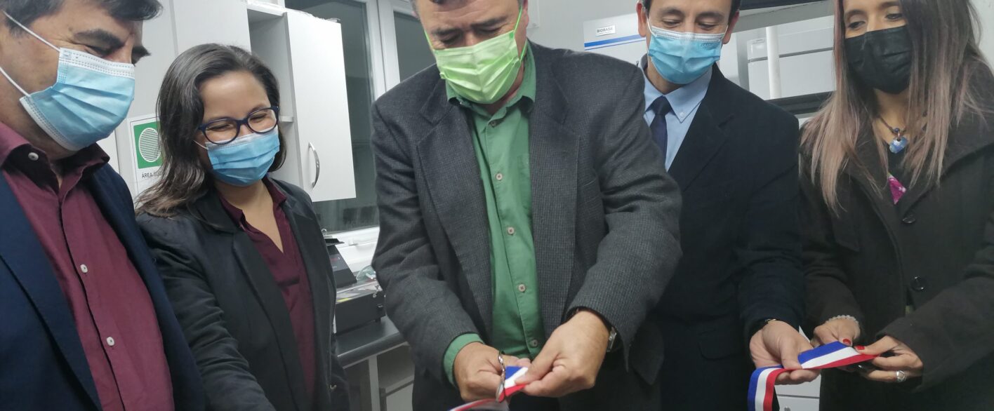 Ministro de Agricultura inaugura Laboratorio de Genética de la Conservación durante su visita al campus Osorno de ULagos